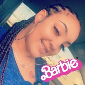 Meet your Posher, Chanell